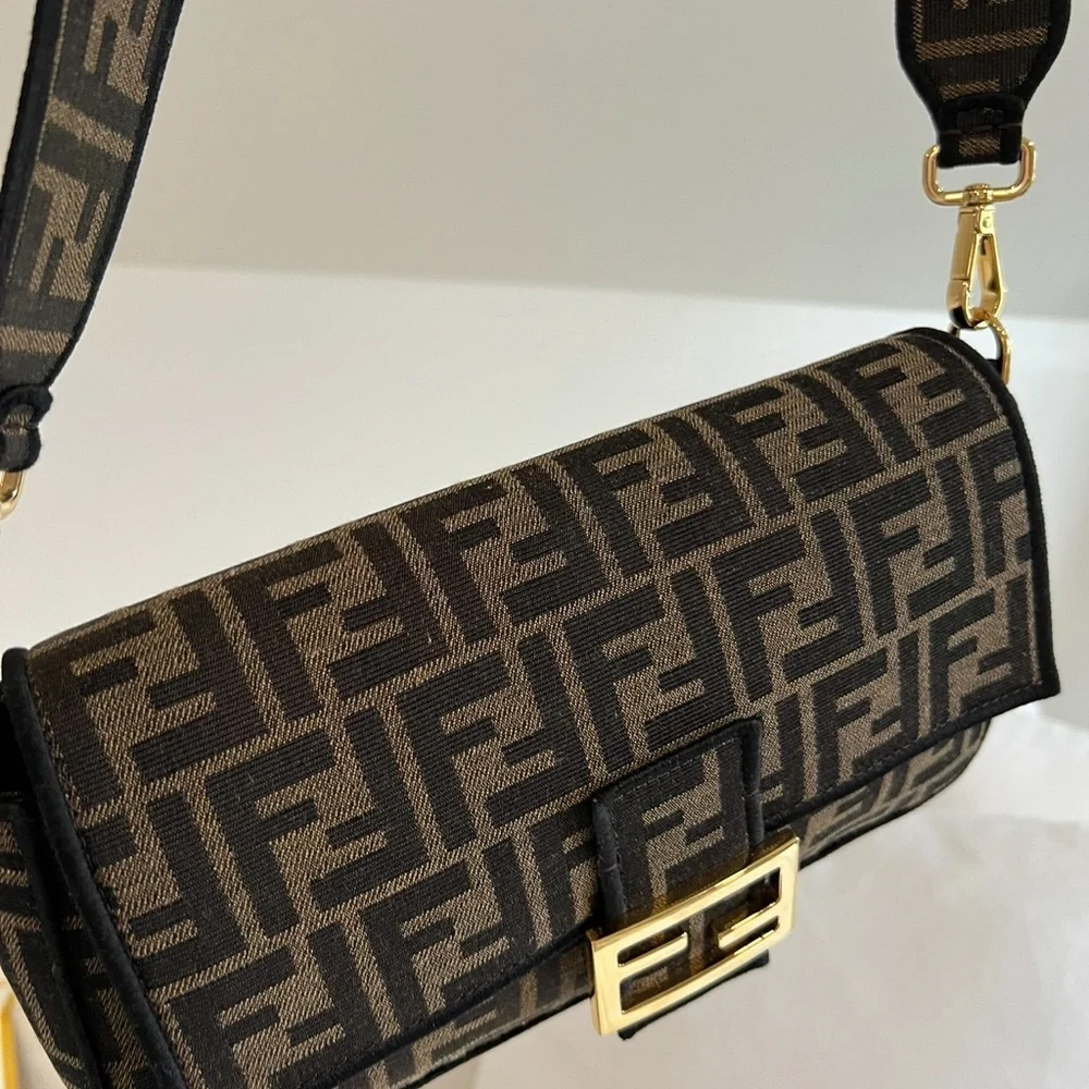 Fendi Black and Tan Monogram Shoulder Bag - Picture 5 of 11